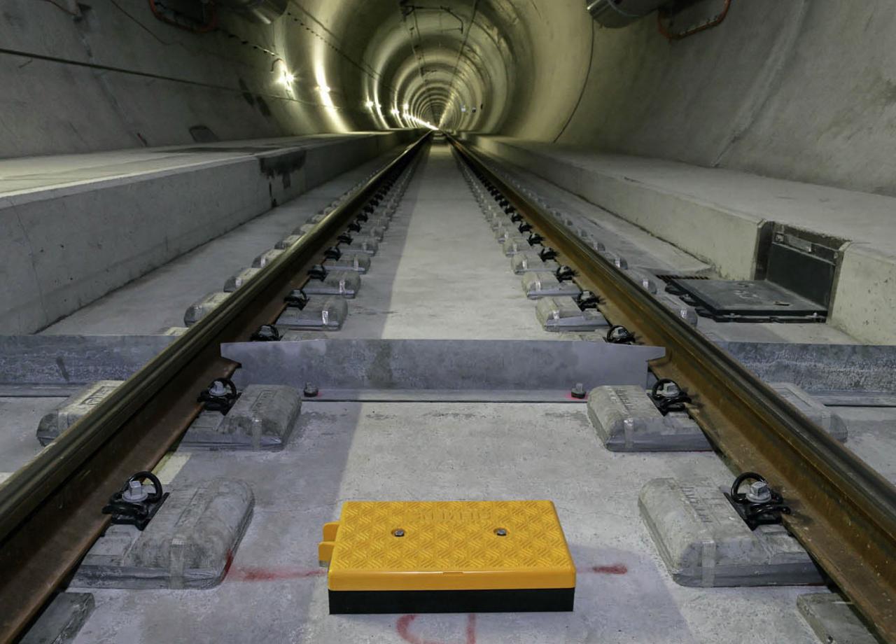 ETCS Ceneri Base Tunnel, Tender and Realisation Train Control and Signalling System