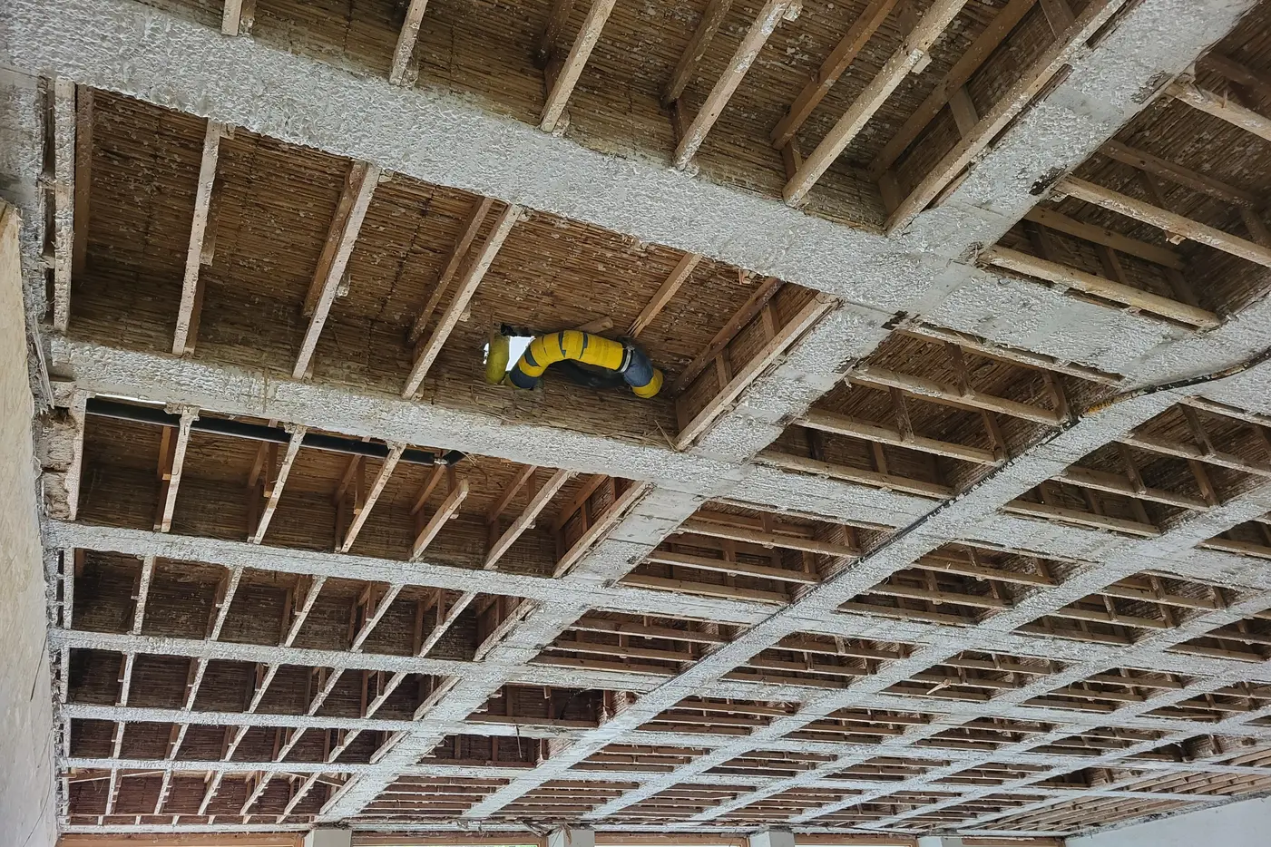 freigelegte Kassettendecke Haupttrakt