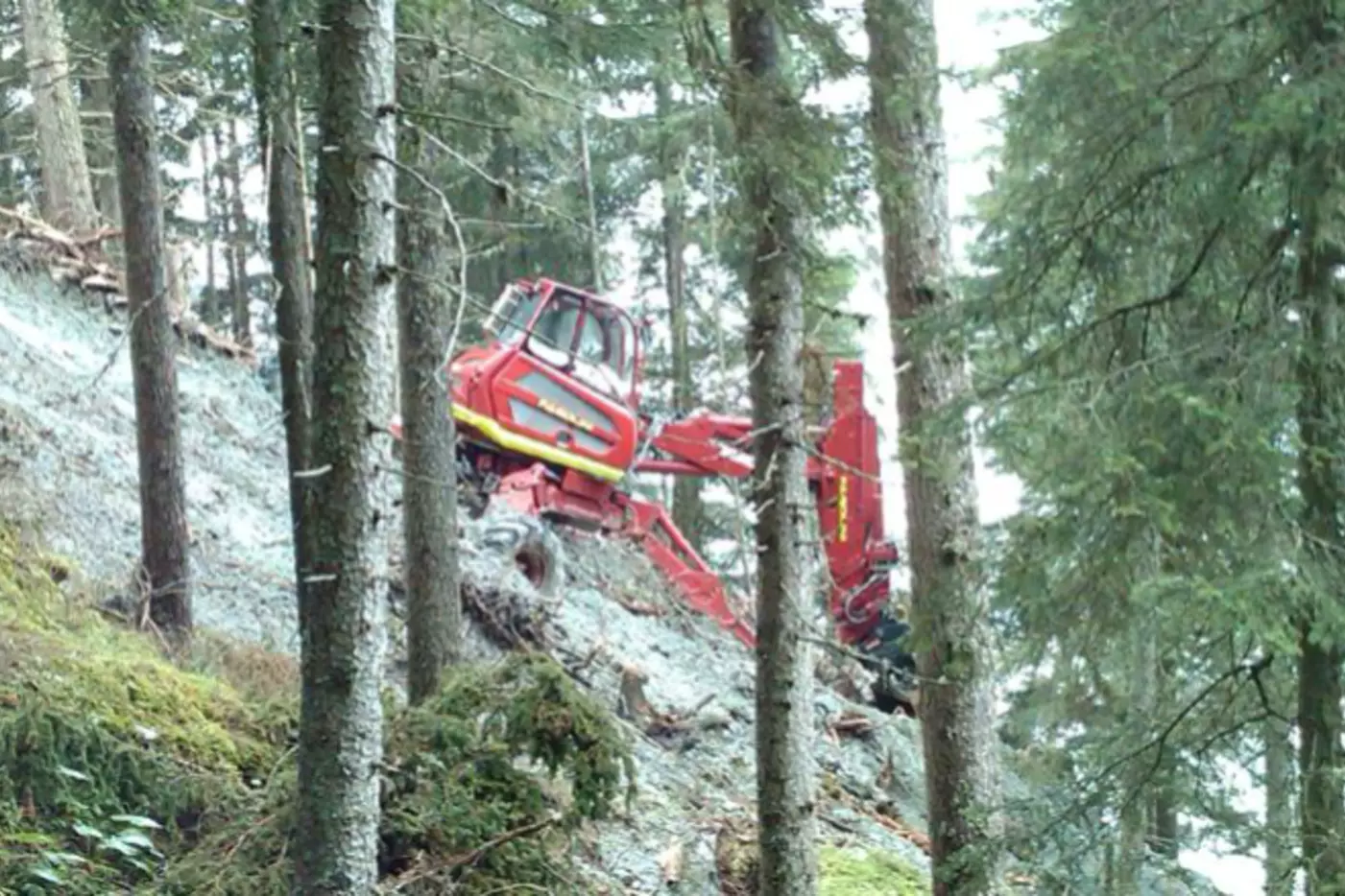 Wasserversorgung Rona: Verlegung der Quellableitung im Steilhang