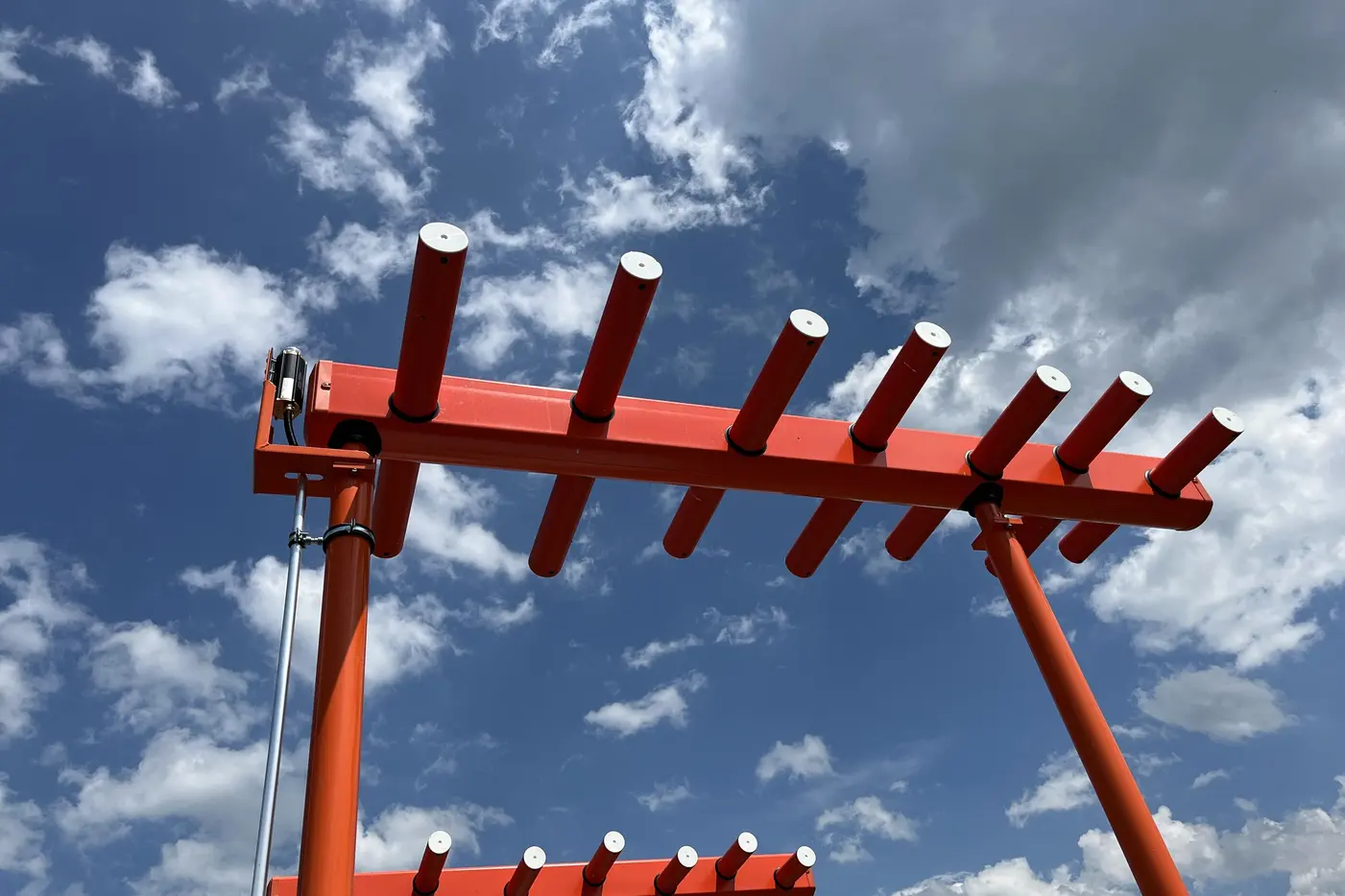 Antennen des neuen Localizers Piste 34, Flughafen Zürich
