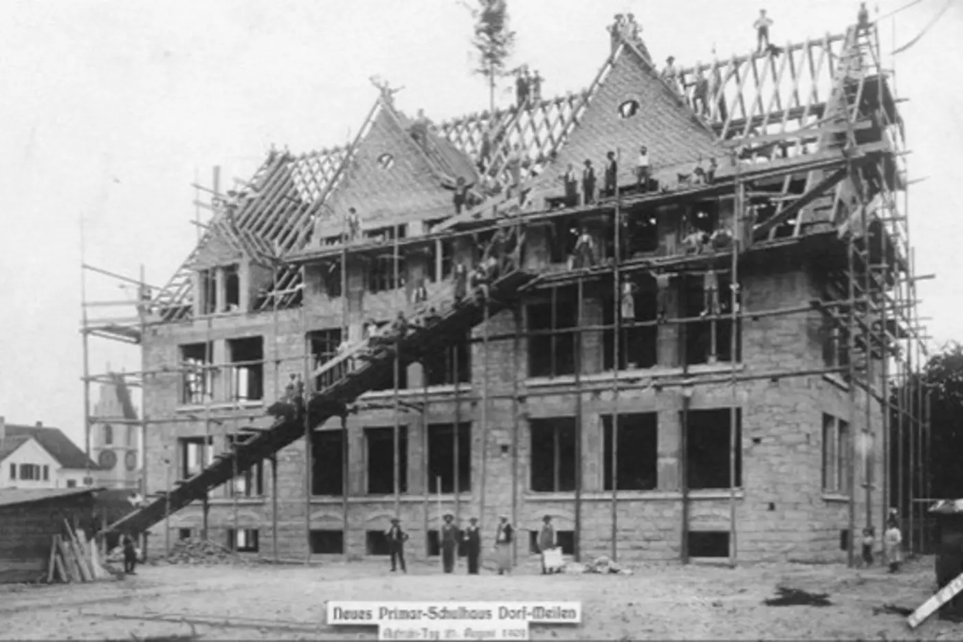 Schulhaus Dorf, Meilen