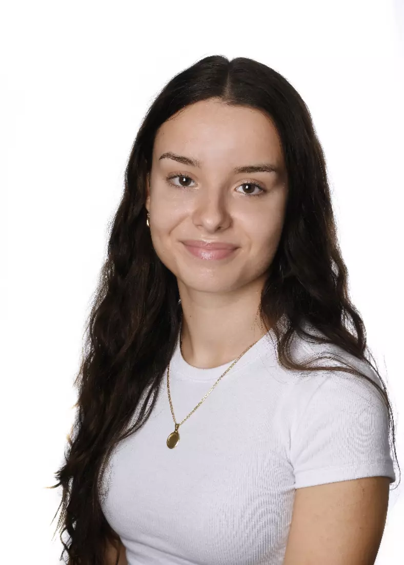 elena_malic_2.jpg 
