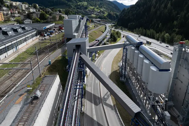 2TG_Logistikanlagen_Südportal