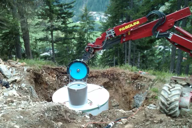 Wasserversorgung Rona: Versetzen der Sammelbrunnenstube Ava Balzer