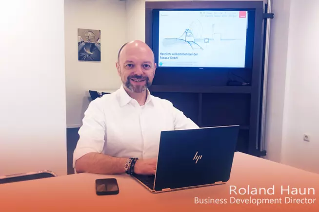 Roland Haun im Frankfurter Büro